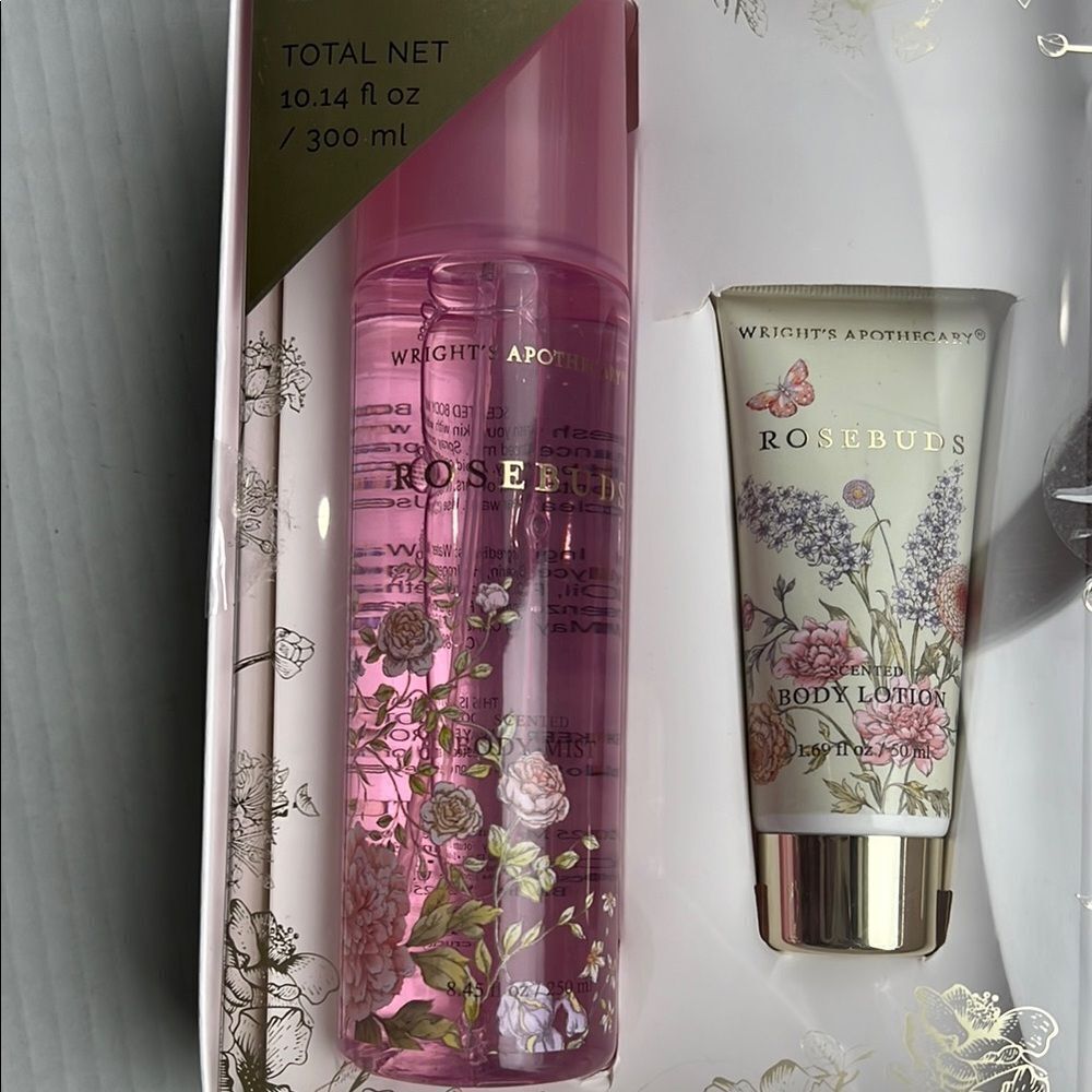 Wright’s Apothecary Rosebuds Body Mist & Lotion Set - Picture 5 of 8